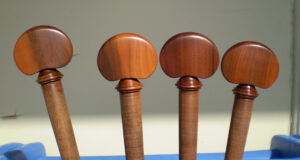 Rosewood vs. Boxwood for Oud Pegs: Making the Right Choice img