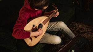 Mastering the Basics: Oud-Tuning for Beginners img